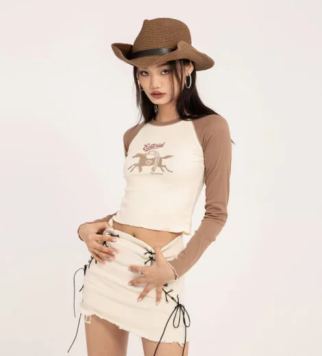 Contrast raglan long sleeve cropped women’s T shirt