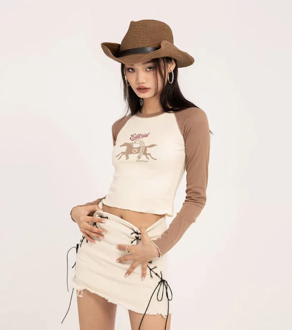 Contrast raglan long sleeve cropped women’s T shirt