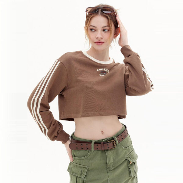 Cropped fleece sweatshirt with long sleeve side tapes