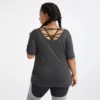 Plus size activewear chest across t-shirt woman - Image 5