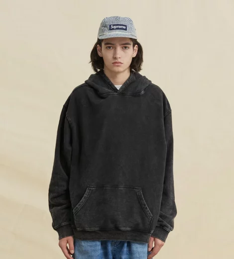 Acid washing drop shoulder black hoodie