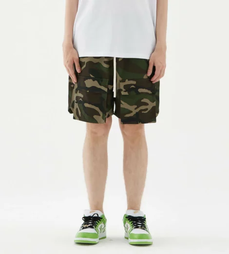 Custom mens camo shorts with cargo pockets