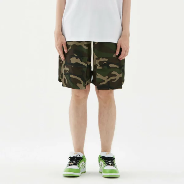 Custom mens camo shorts with cargo pockets