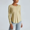 woman long sleeve nylon gym t-shirt with curved hem - Image 2