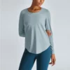 woman long sleeve nylon gym t-shirt with curved hem - Image 8