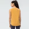 Women split hem sports tank top - Image 3