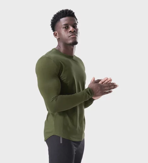 Long sleeve slim fit athletic t shirt