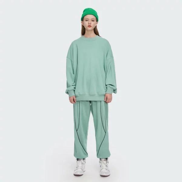 Custom logo winter crew neck tracksuit wholesale China