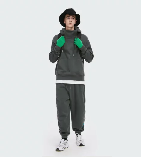 Customized sport tracksuits for men