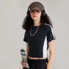 short sleeve contrast color crop top - Image 2