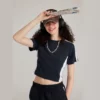 short sleeve contrast color crop top - Image 5