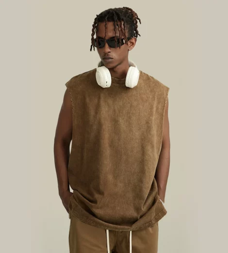 Man’s acid washing tank top with drop arm hole