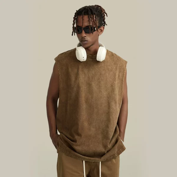 Man’s acid washing tank top with drop arm hole
