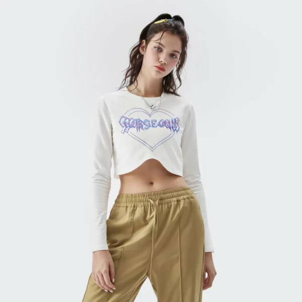 Custom DTG printing long sleeve cropped t-shirt for gilrs